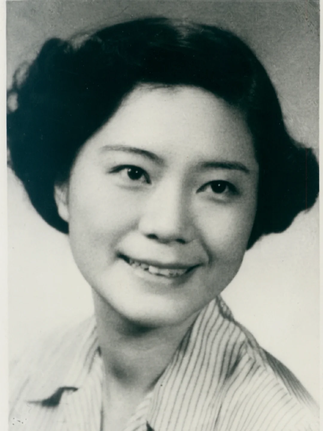 她是全国女排冠军，更是中国试管婴儿之母！