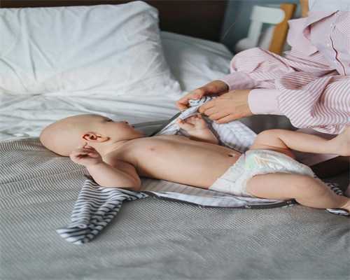 孕晚期失眠影响分娩吗？孕晚期做什么运动利于分娩